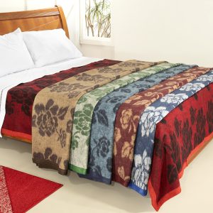 Frazadas Campo Lindo Jacquard Golden Flores