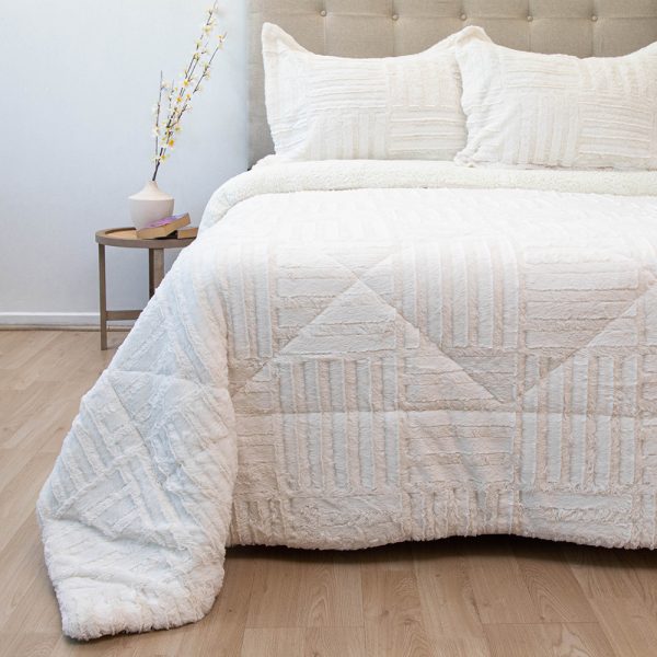 Cubrecama Plush Deluxe con Sherpa - Coleccion Senses