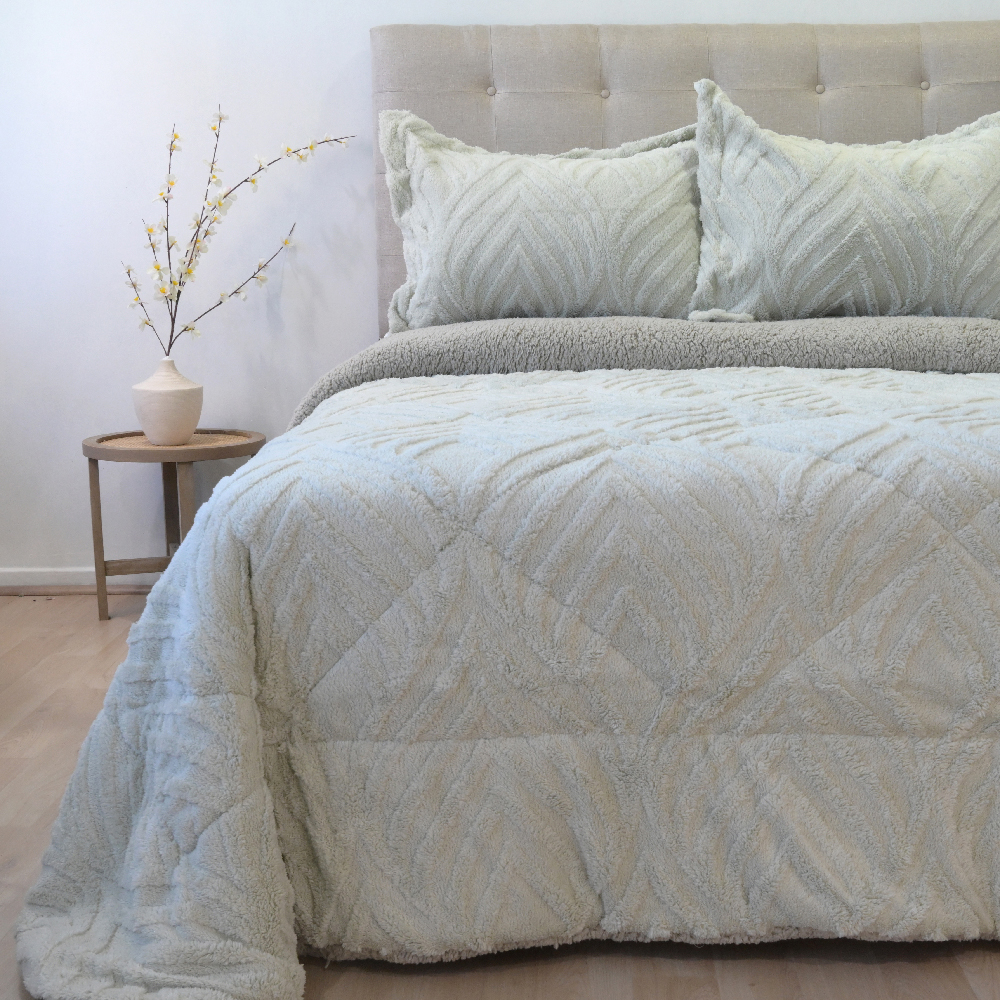 Cubrecama Jacquard Deluxe con Sherpa - Imagen 14